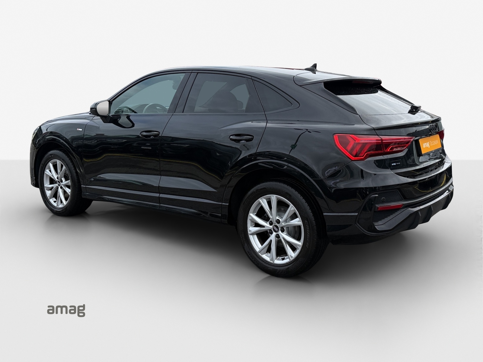 AUDI Q3 Sportback 35 TDI S line Attraction quattro S-tronic-image-2