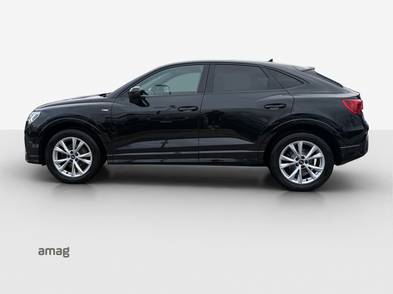 AUDI Q3 Sportback 35 TDI S line Attraction quattro S-tronic-image-1