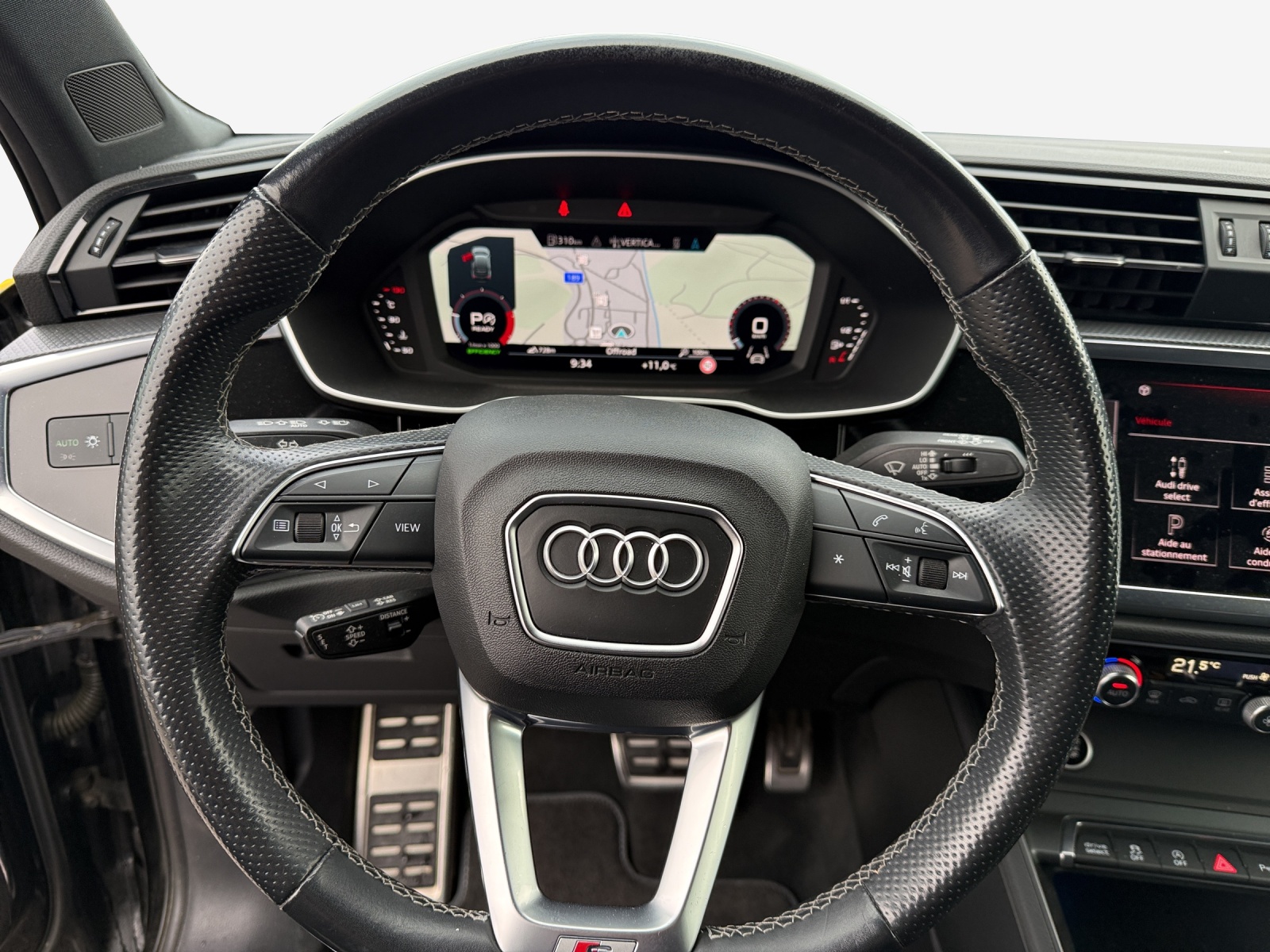 AUDI Q3 Sportback 35 TDI S line Attraction quattro S-tronic-image-9