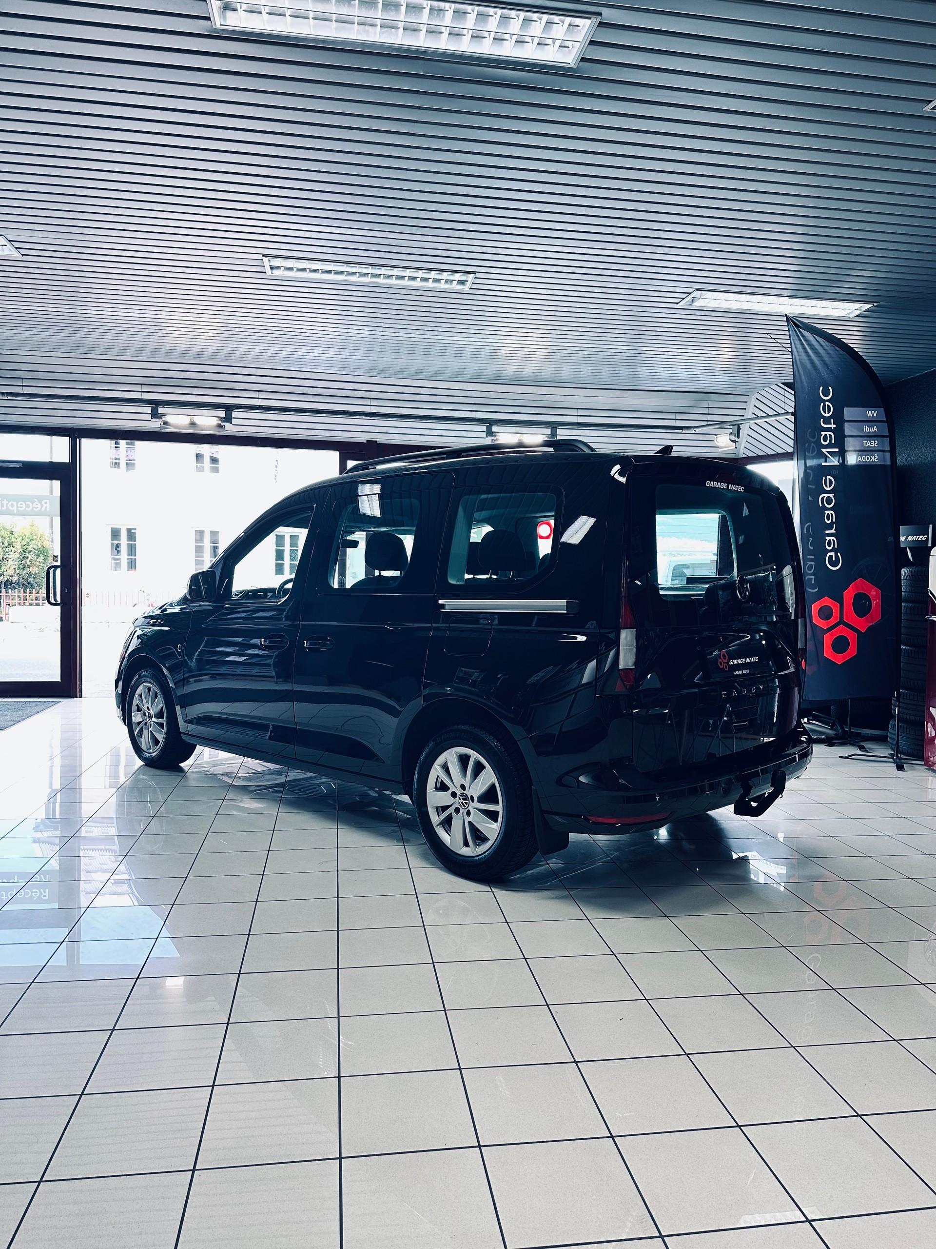 VW Caddy 1.5 TSI Life DSG-image-3