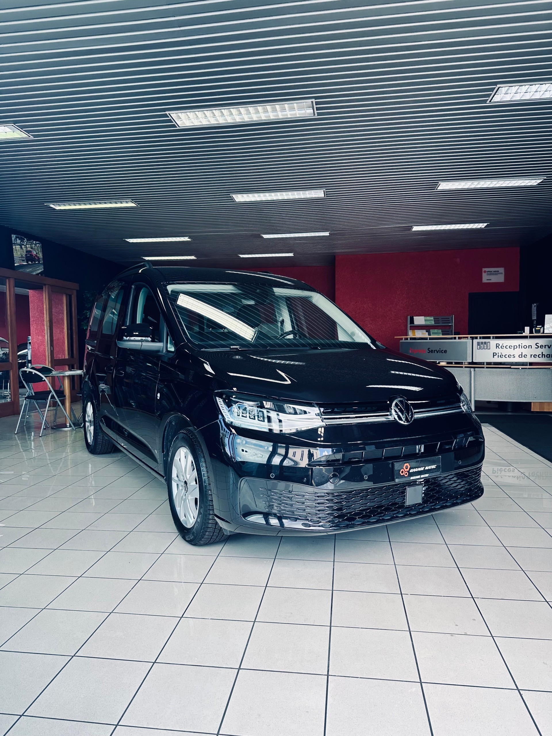 VW Caddy 1.5 TSI Life DSG-image-1