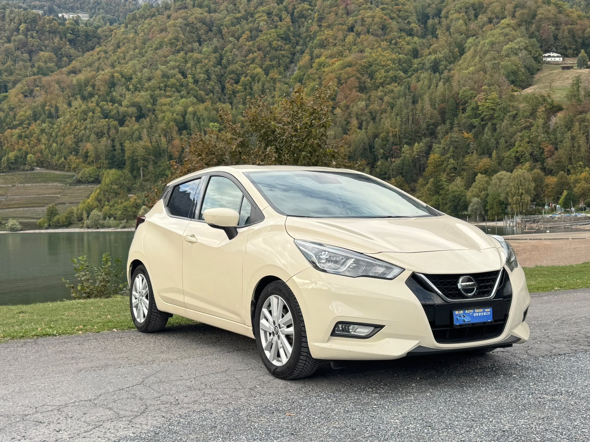 NISSAN Micra IG-T 100 n-connecta Xtronic-image-2