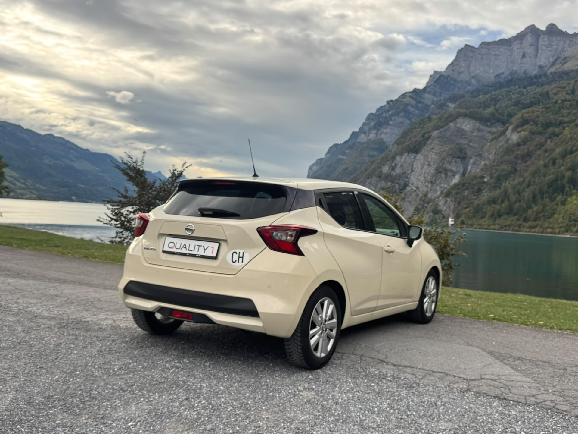 NISSAN Micra IG-T 100 n-connecta Xtronic-image-6