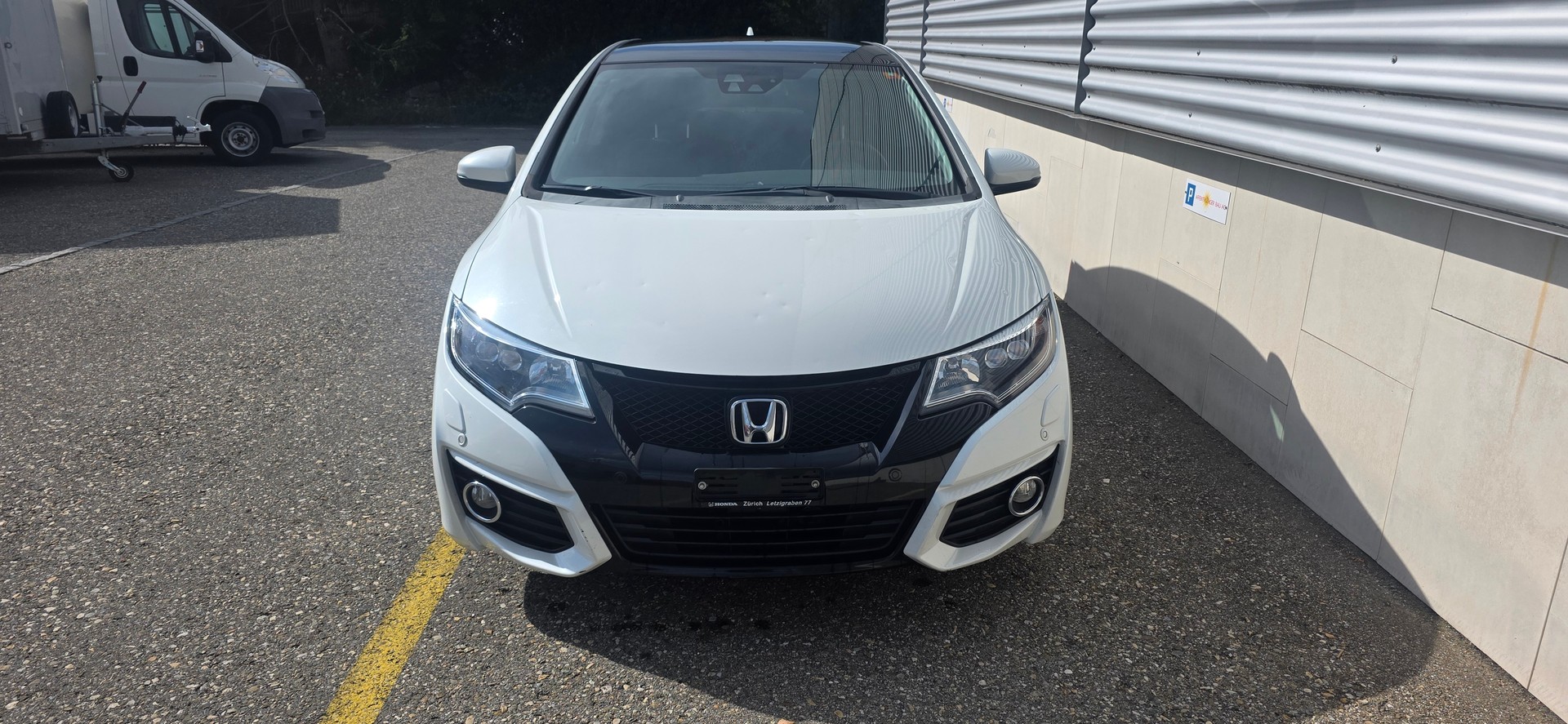 HONDA Civic 1.8 i-VTEC Executive Automat-image-1