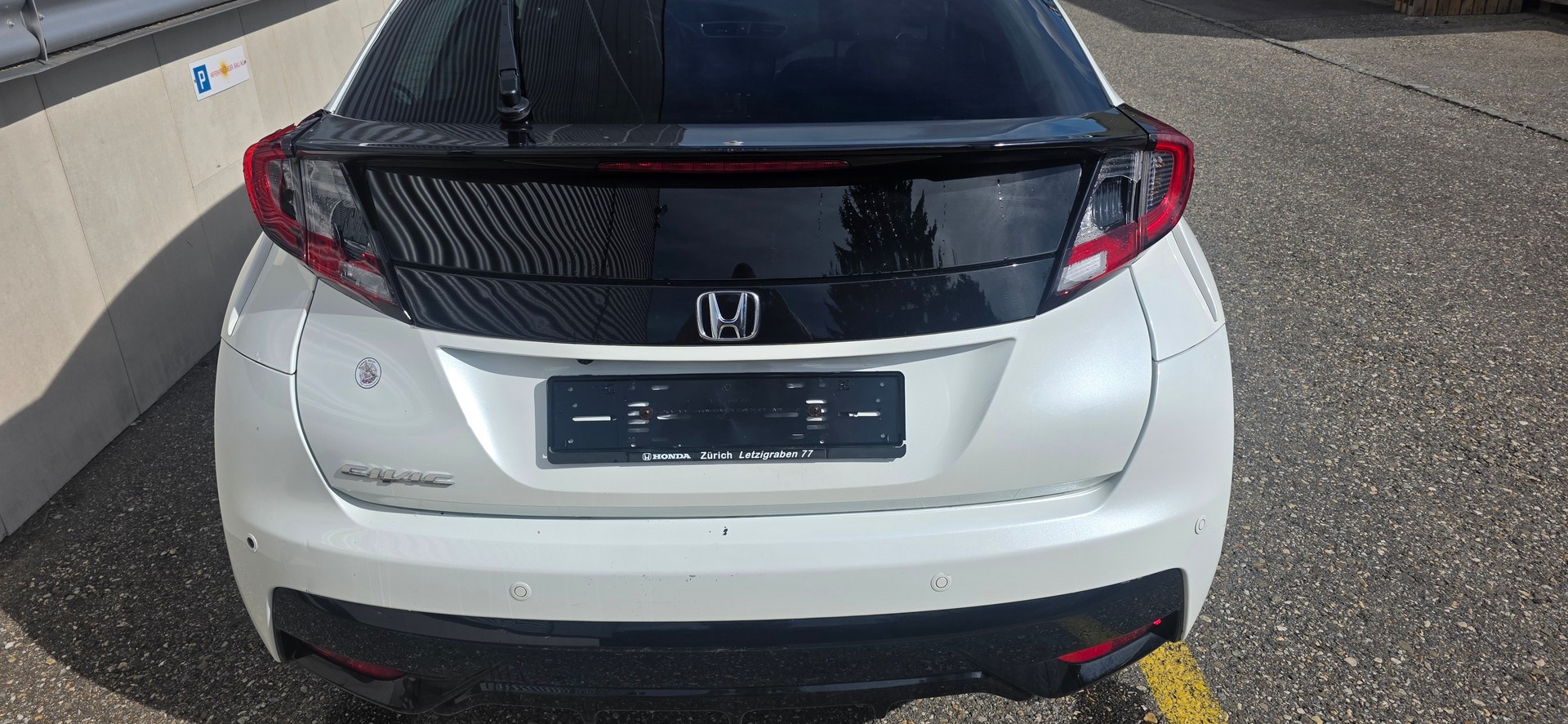 HONDA Civic 1.8 i-VTEC Executive Automat-image-4