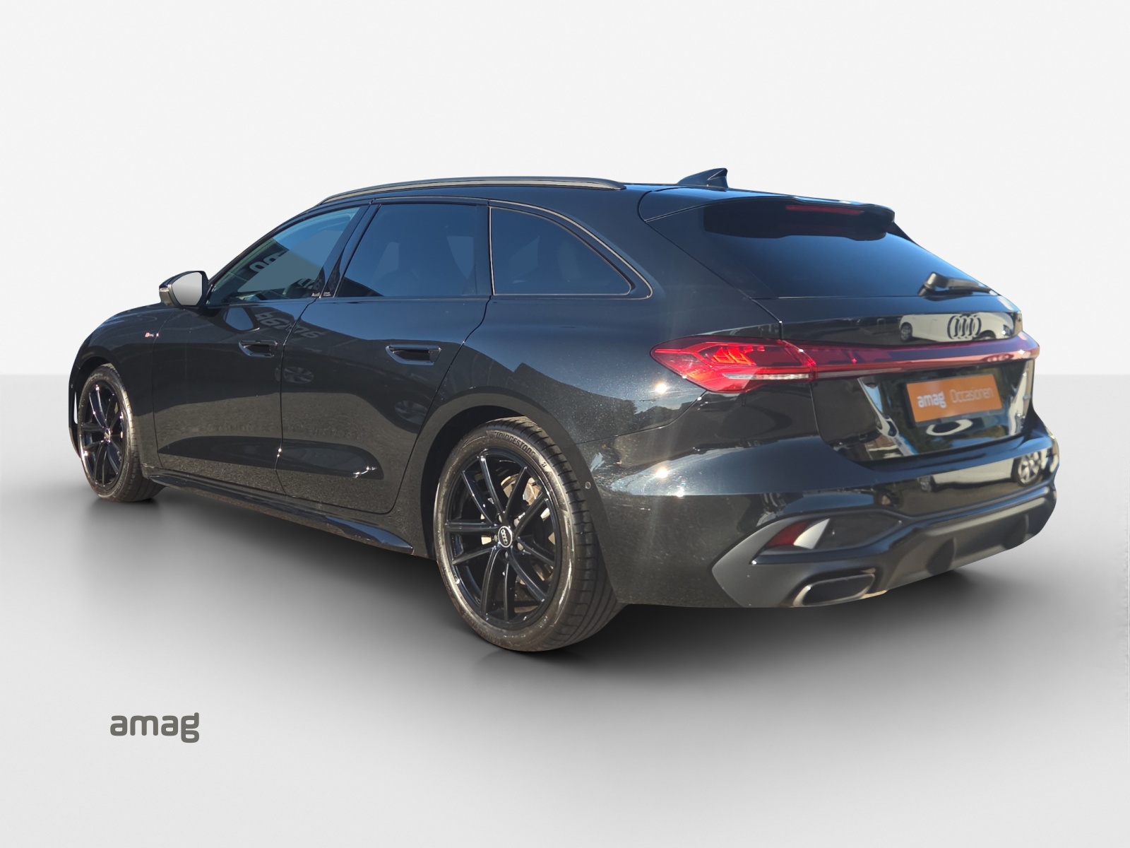 AUDI A5 Avant TFSI quattro 150 kW S tronic-image-2