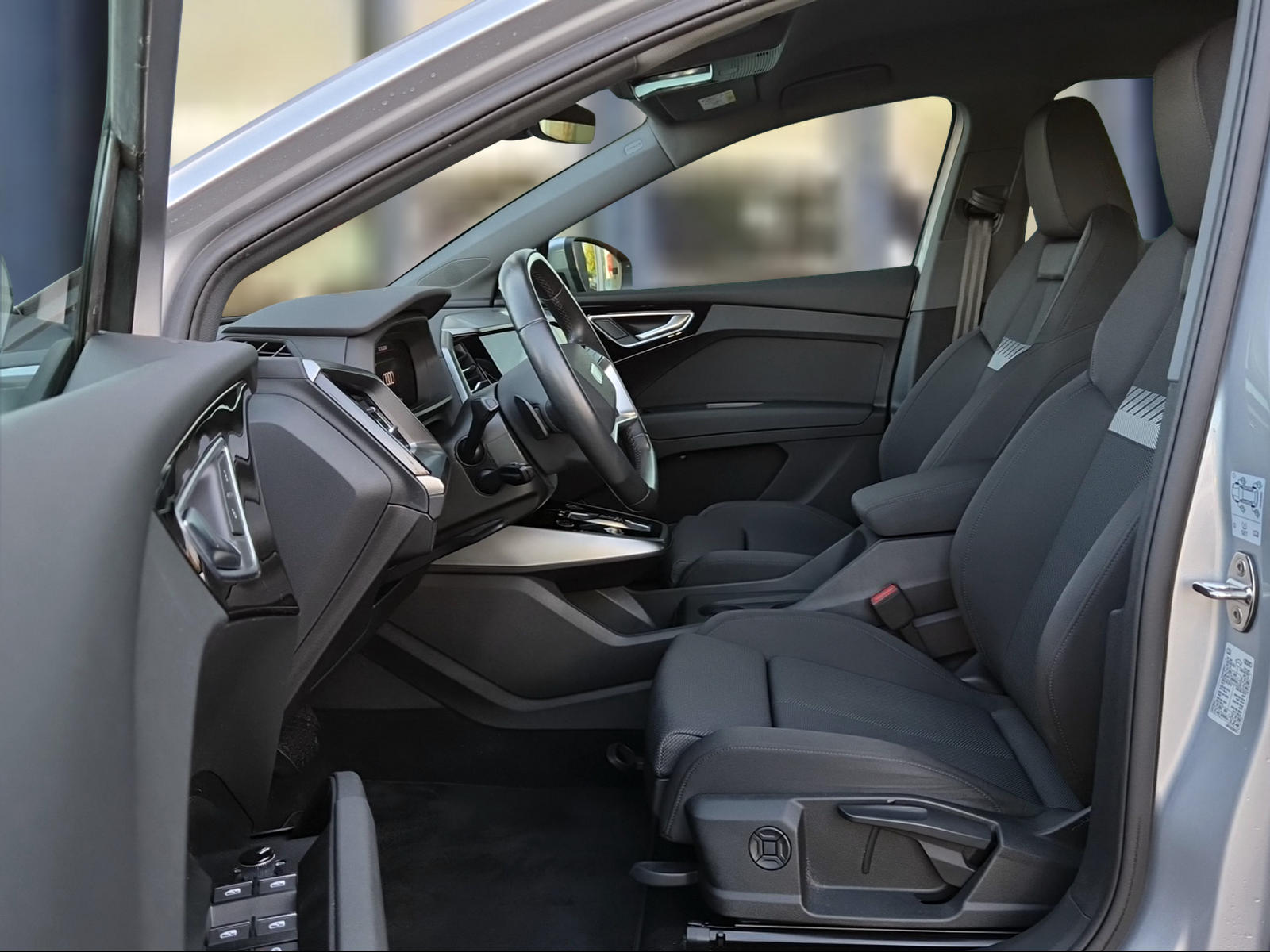 AUDI Q4 Sportback e-tron 45 quattro Florettsilber Metallic-image-8