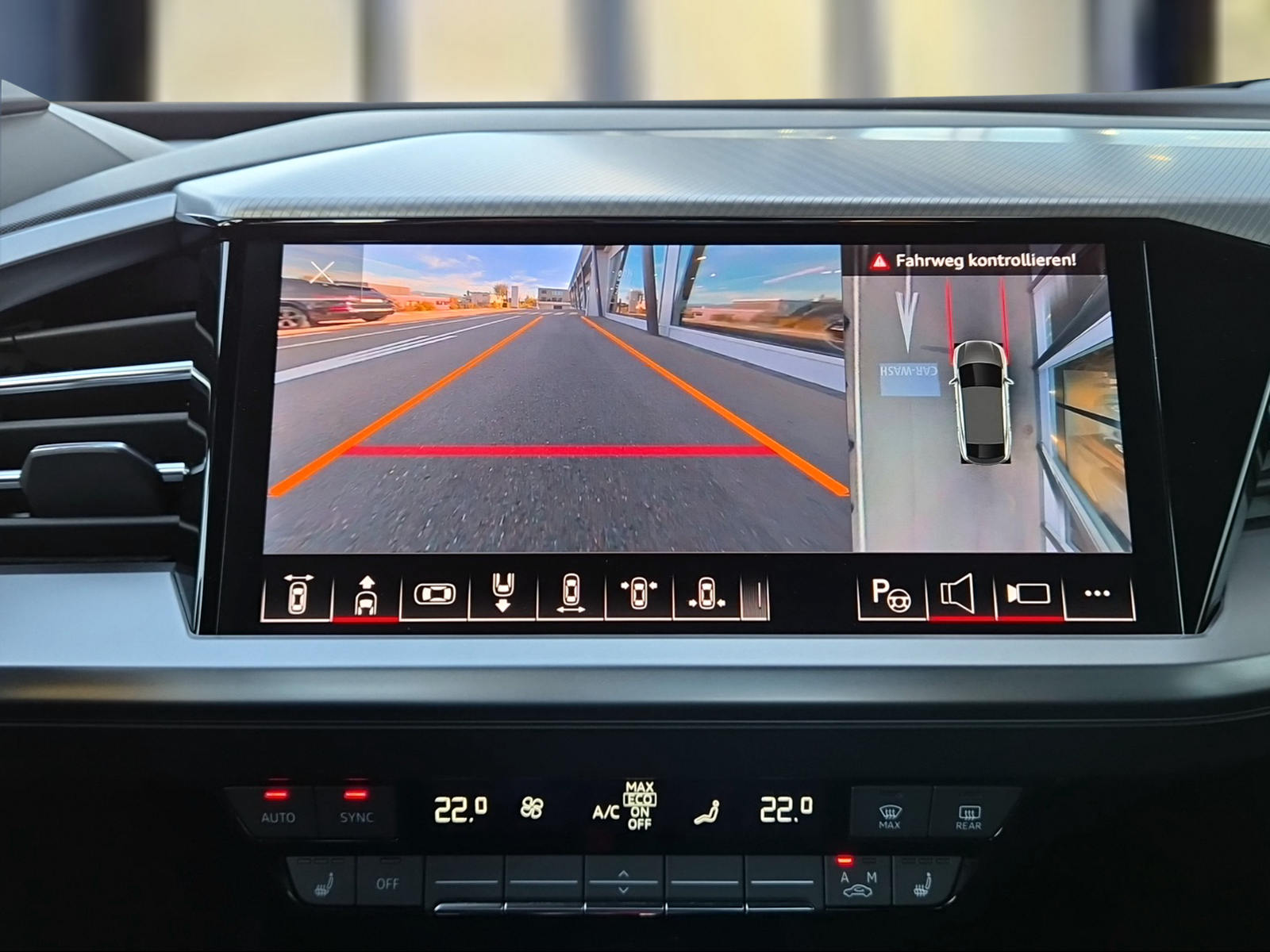 AUDI Q4 Sportback e-tron 45 quattro Florettsilber Metallic-image-12