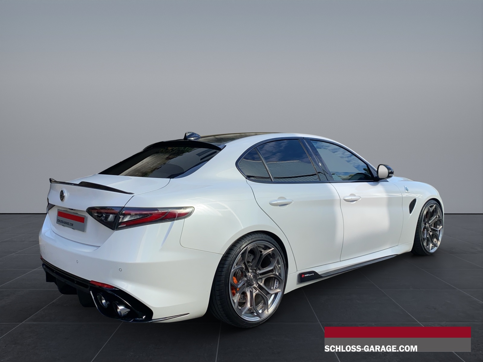 ALFA ROMEO Giulia 2.9 V6 510 AT Quadr-image-6