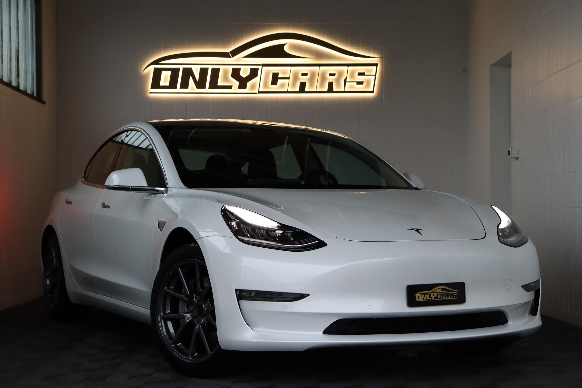 TESLA Model 3 Long Range Dual Motor AWD-image-0