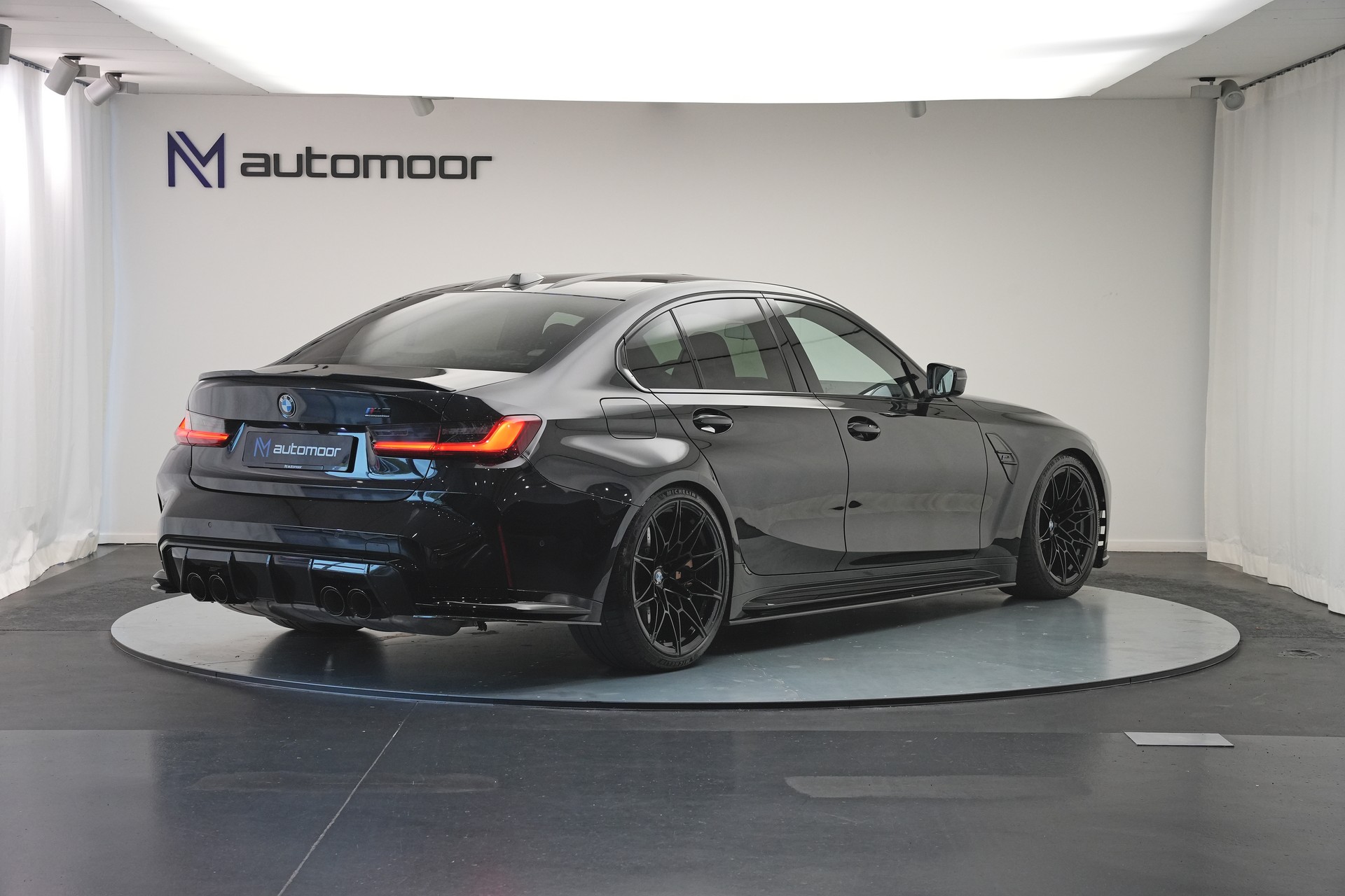 BMW M3 Competition M xDrive *Keramik* *Carbon* *CH-Fahrzeug*-image-4
