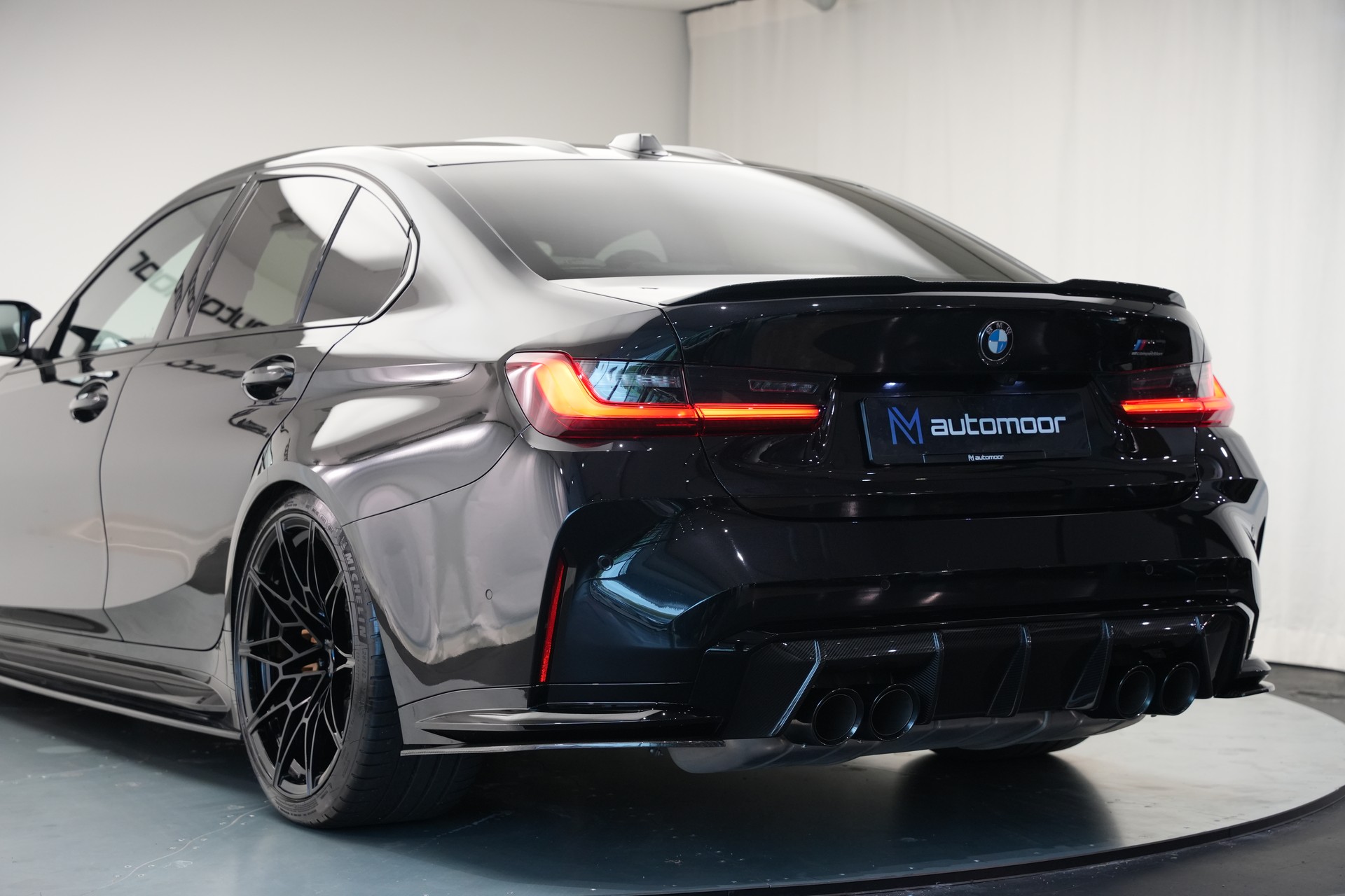 BMW M3 Competition M xDrive *Keramik* *Carbon* *CH-Fahrzeug*-image-47
