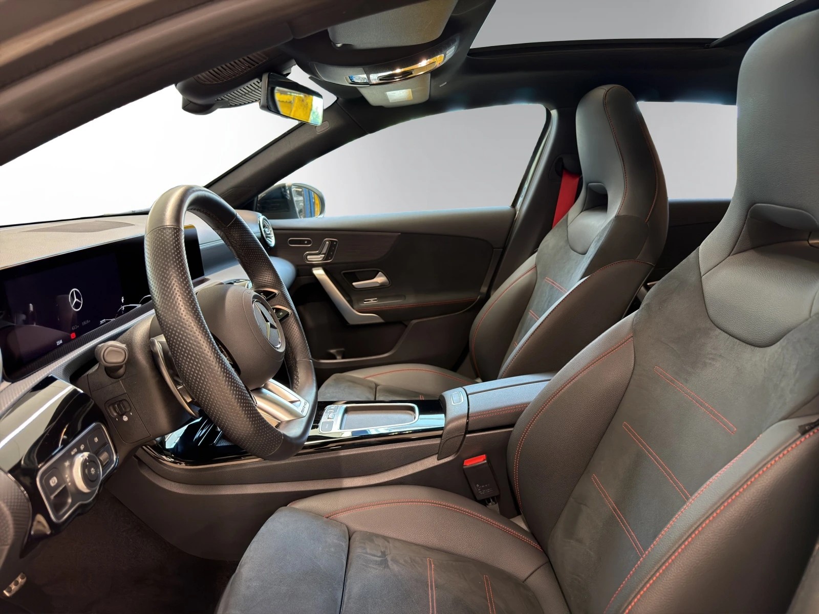 MERCEDES-BENZ A AMG 35 4Matic 8G-DCT-image-7