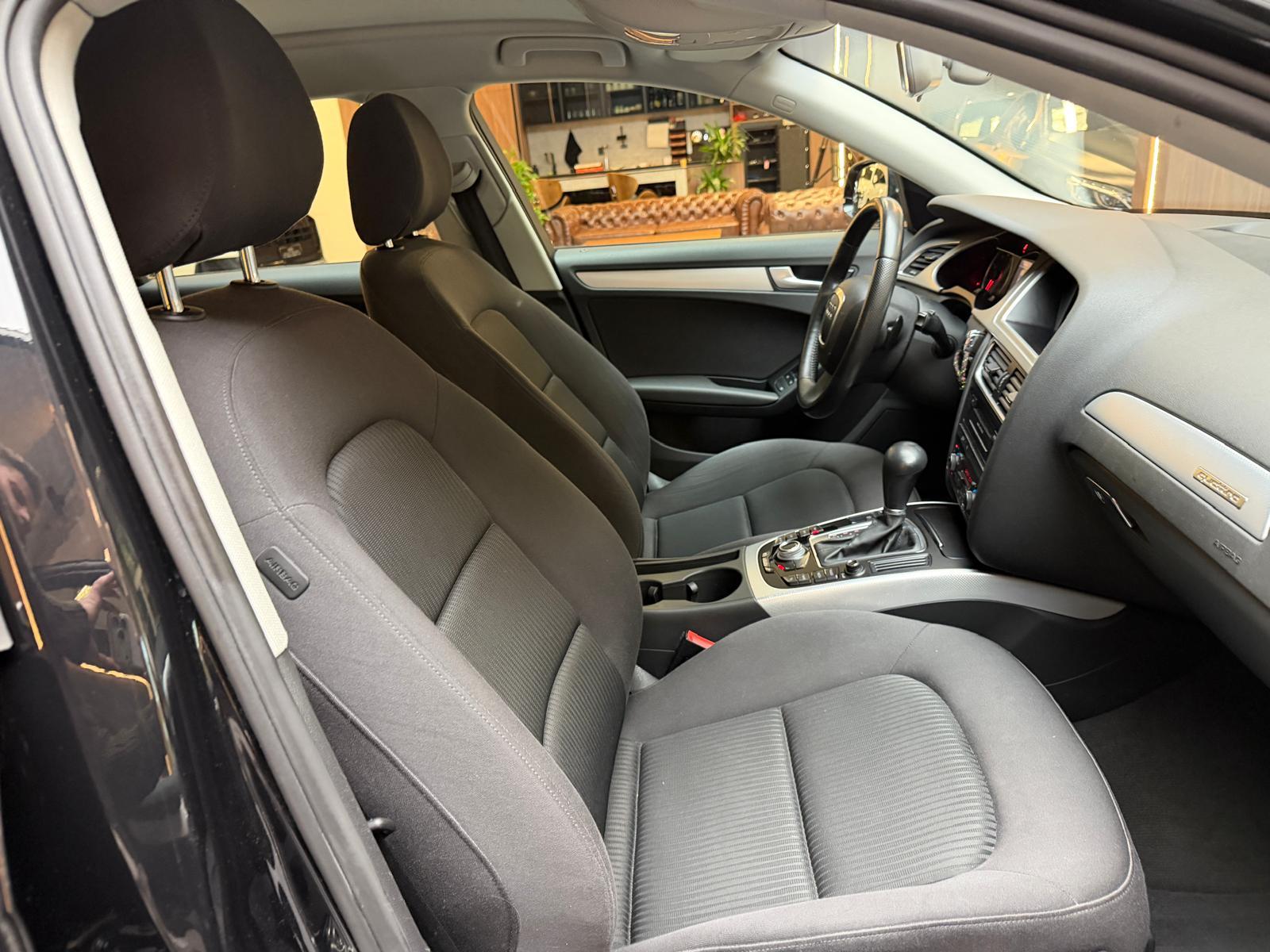 AUDI A4 Avant 2.0 TFSI 211 quat. S-Tronic-image-14
