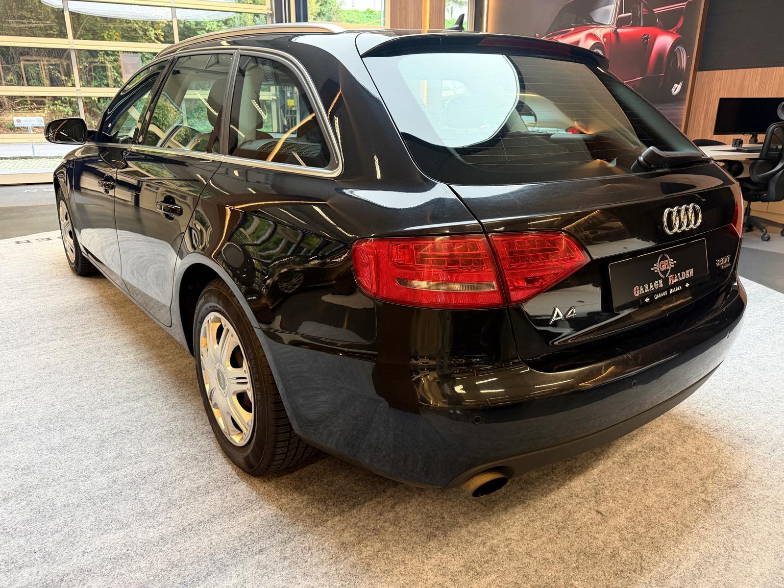 AUDI A4 Avant 2.0 TFSI 211 quat. S-Tronic-image-4