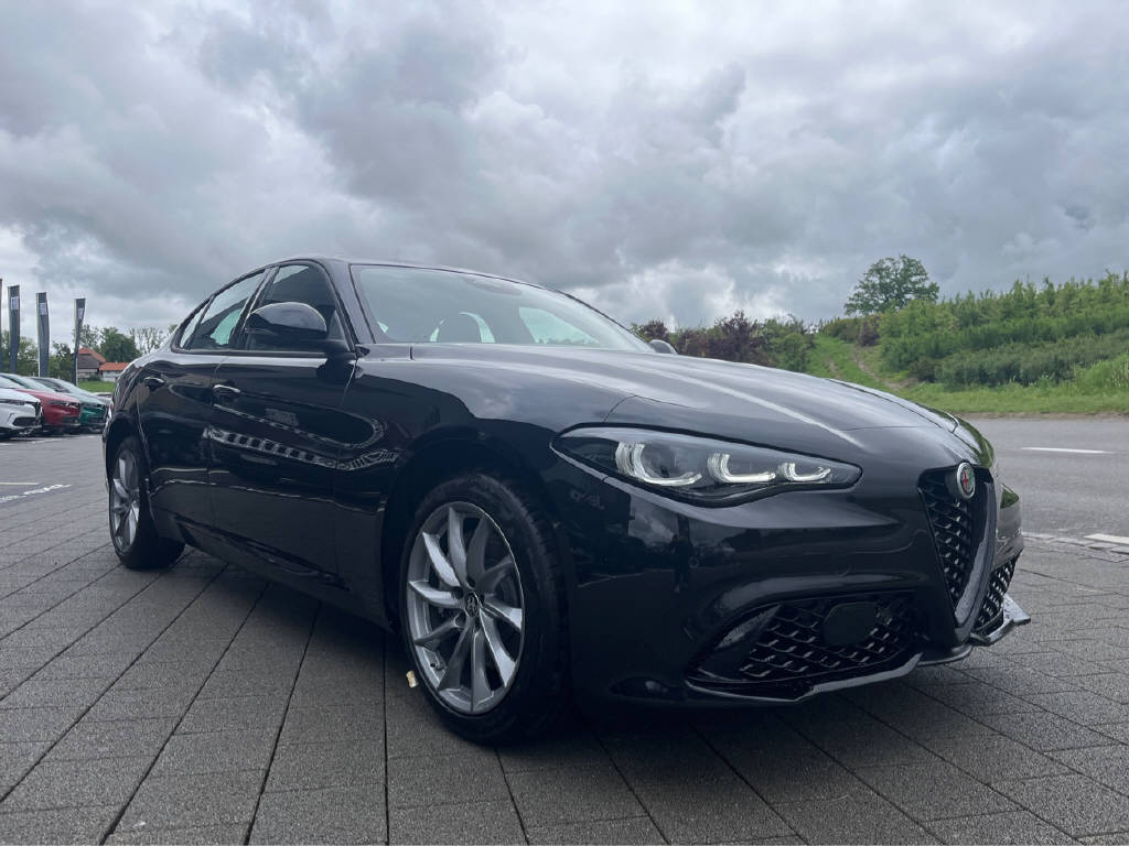 ALFA ROMEO Giulia 2.0 Q4 Sprint Edition-image-3