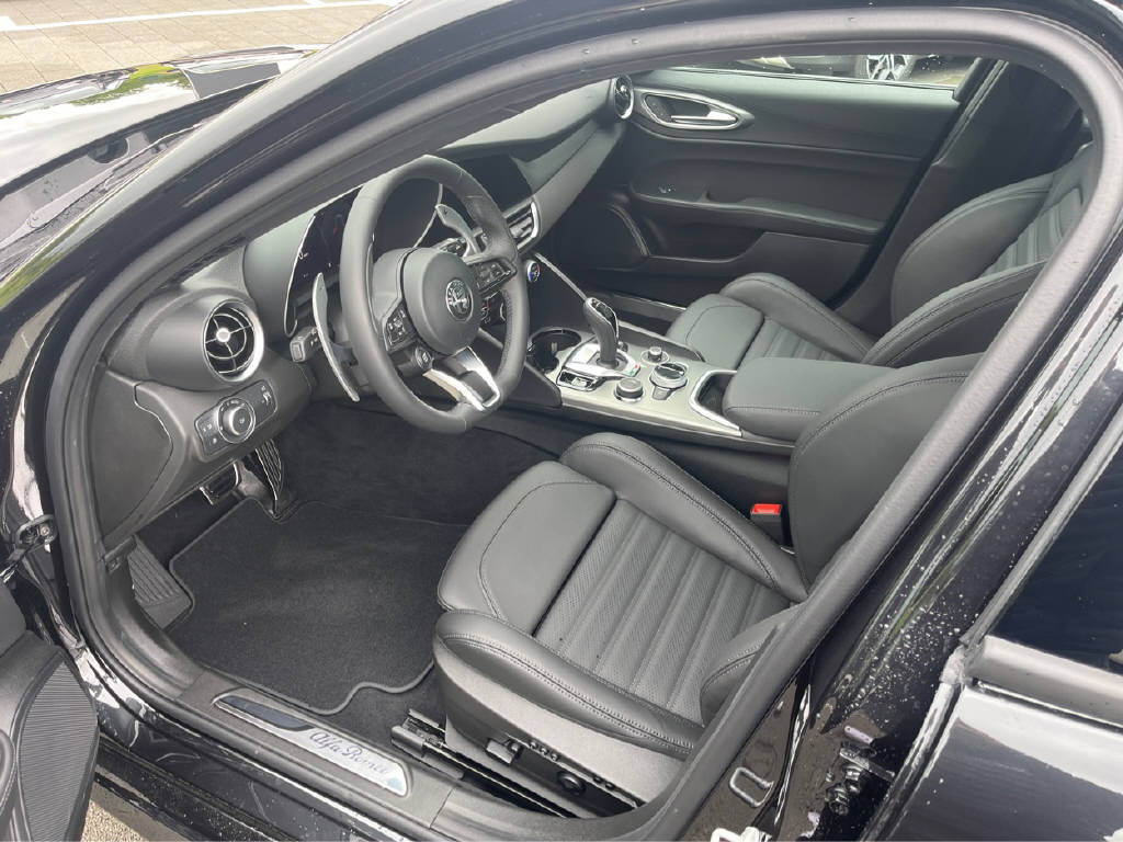 ALFA ROMEO Giulia 2.0 Q4 Sprint Edition-image-4