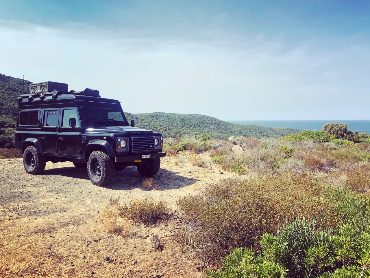 LAND ROVER 110 TD4 Wohnmobil mit Hubdach-image-3