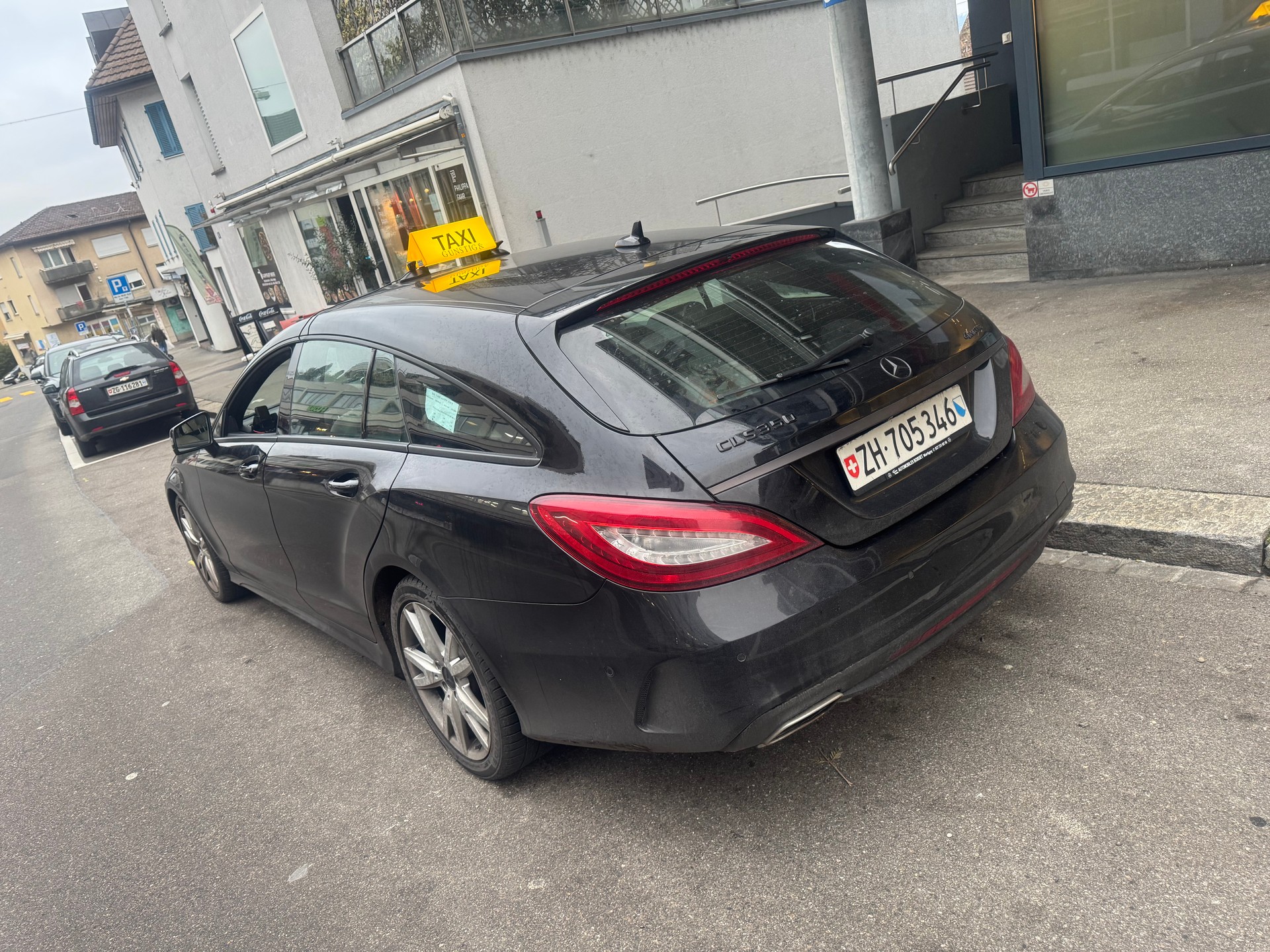 MERCEDES-BENZ CLS Shooting Brake 350 BlueTEC 4Matic 7G-Tronic-image-3