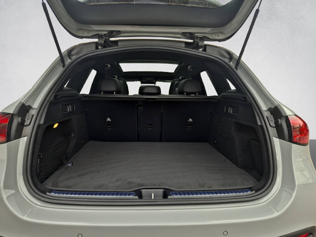 MERCEDES-BENZ GLC 300 AMG Line 4Matic-image-7