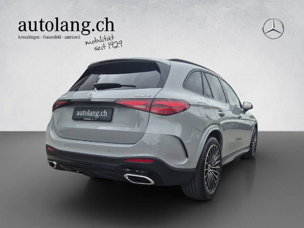 MERCEDES-BENZ GLC 300 AMG Line 4Matic-image-4