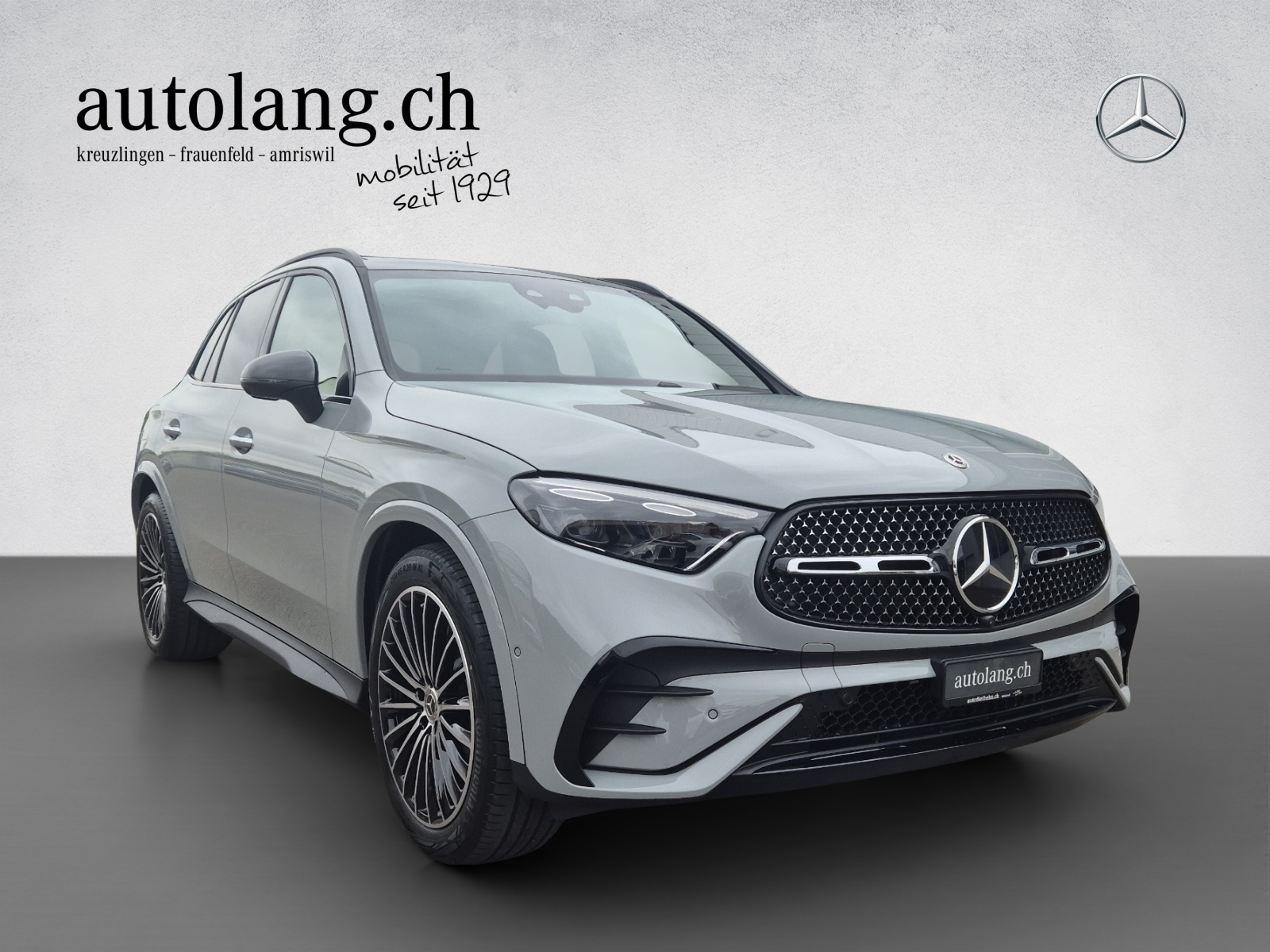 MERCEDES-BENZ GLC 300 AMG Line 4Matic-image-4