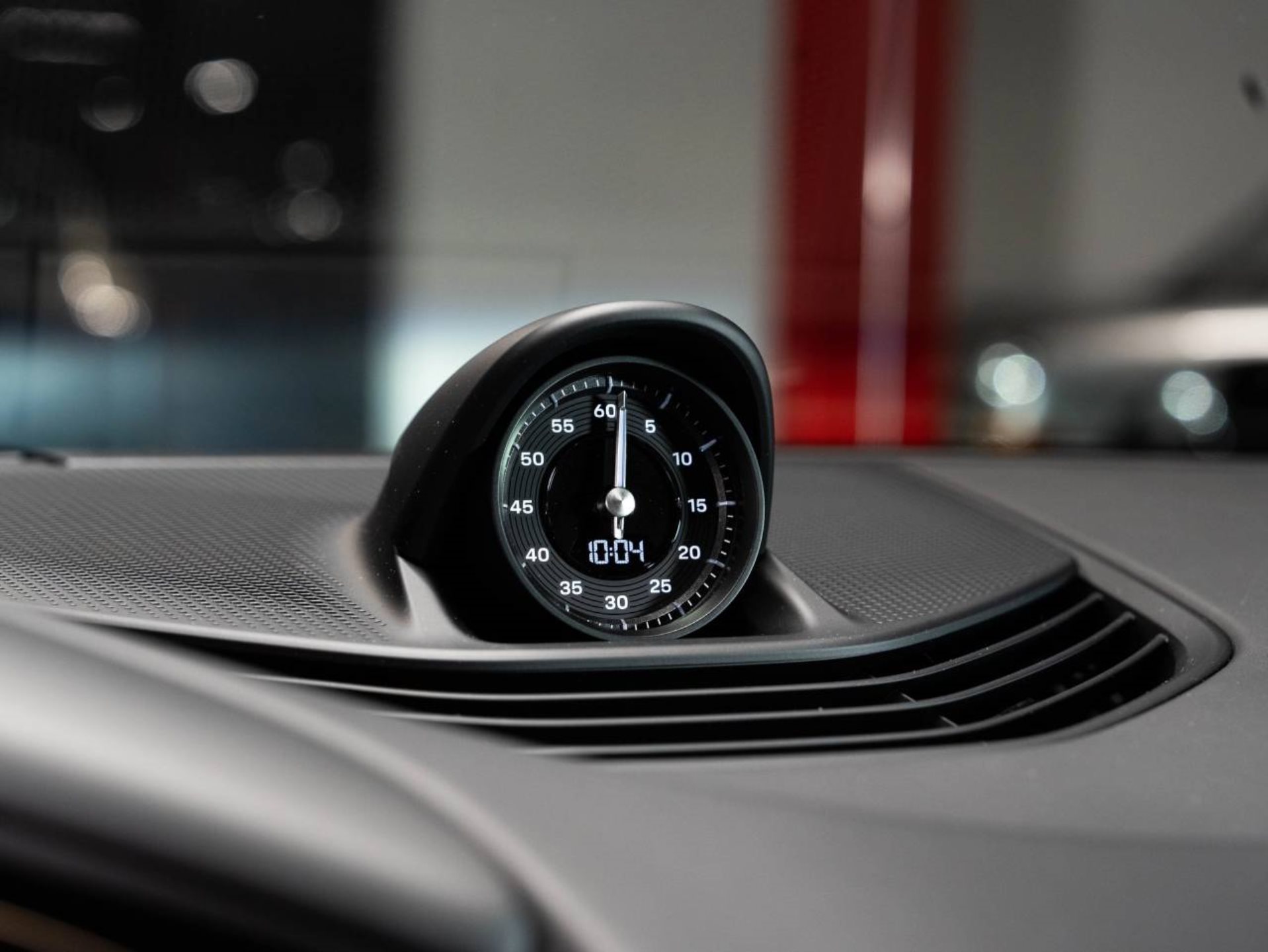 PORSCHE Taycan 4S Cross Turismo-image-11