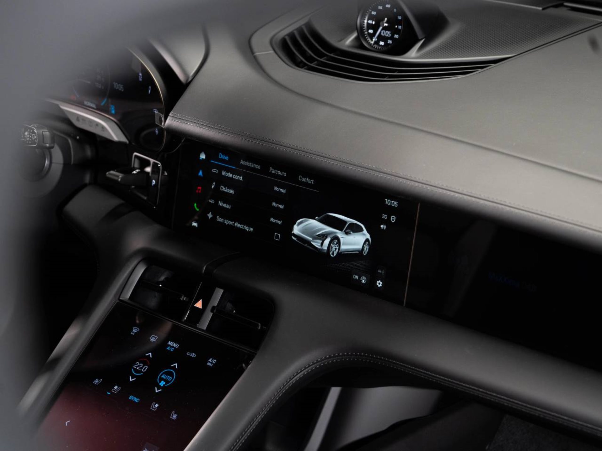PORSCHE Taycan 4S Cross Turismo-image-12