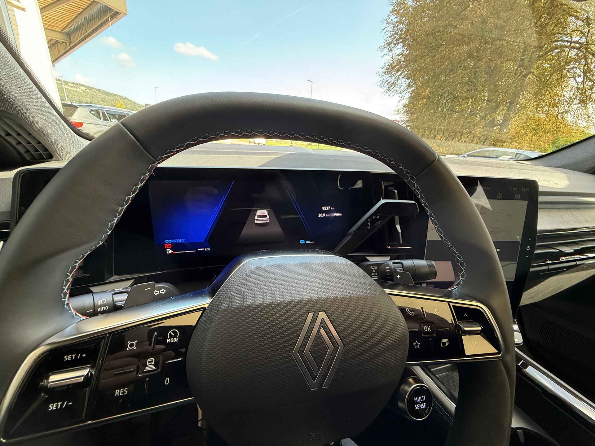 RENAULT Rafale 1.2 E-Tech Hybrid 200 Esprit Alpine VENDUE / VERKAUFT-image-12