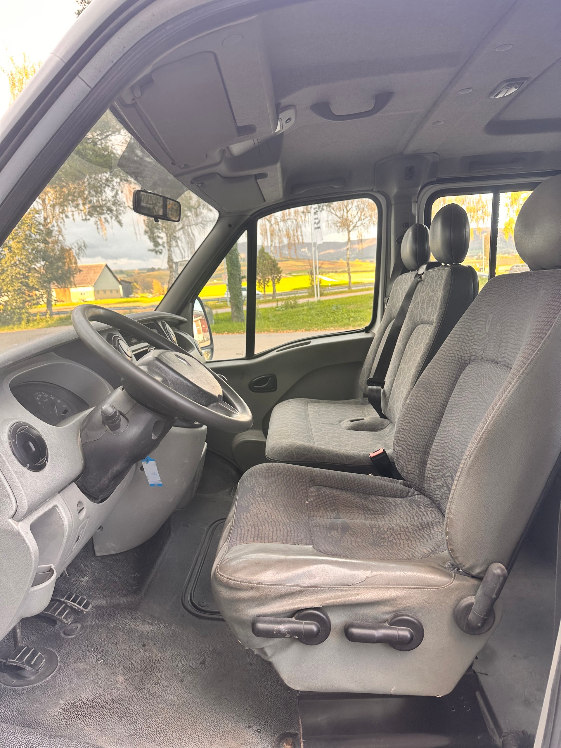 RENAULT Master T35 dCi120 L2H1-image-8