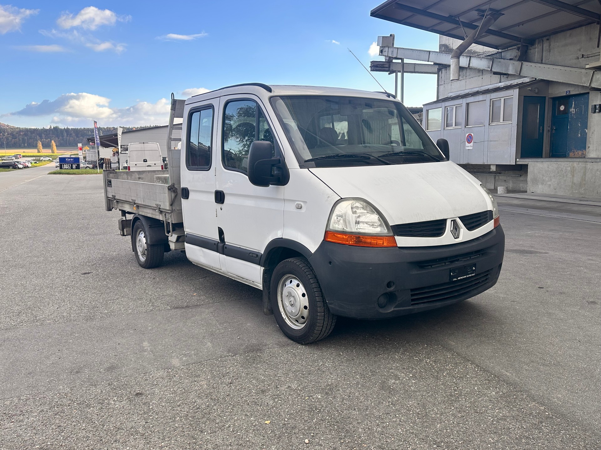 RENAULT Master T35 dCi120 L2H1-image-1
