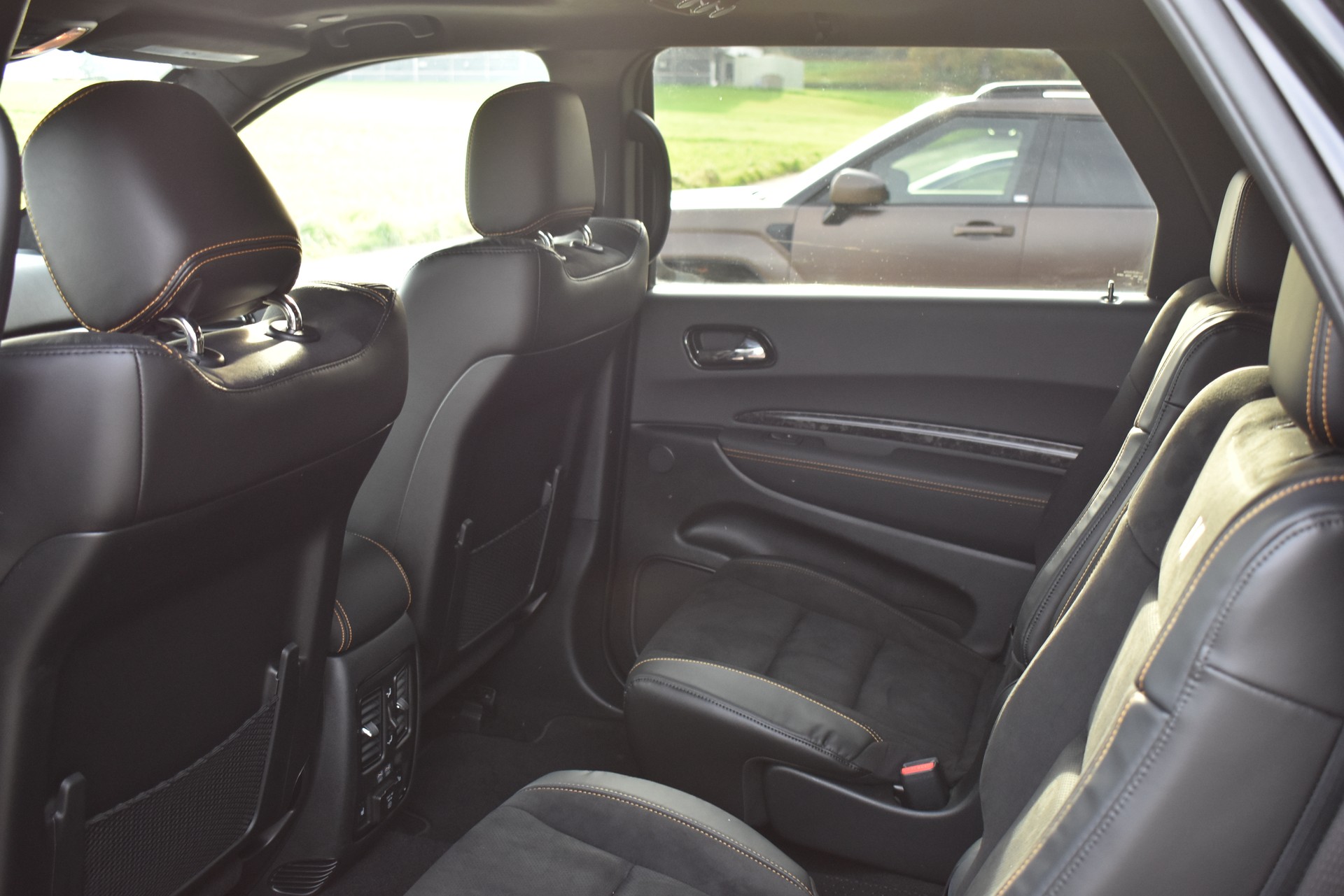 DODGE Durango R/T Plus HEMI Orange Edition-image-9