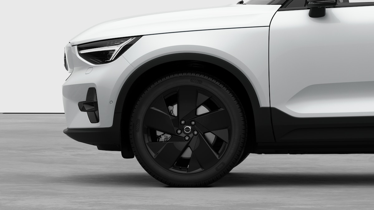 VOLVO EC40 Twin Performance Ultra Black Edition AWD-image-7