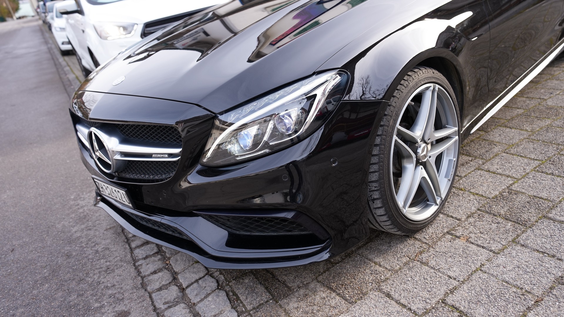 MERCEDES-BENZ C 63 AMG Speedshift-image-1
