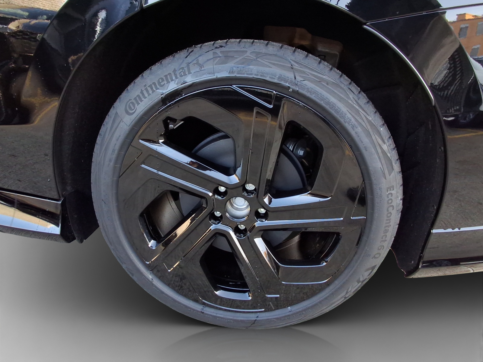 VW ID.7 Tourer GTX 86 kWh GTX 4 Motion-image-14