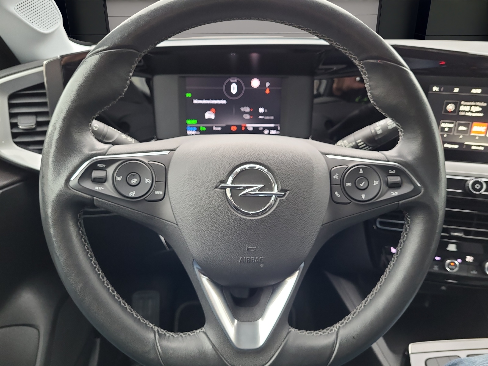 OPEL Mokka e Elegance-image-6