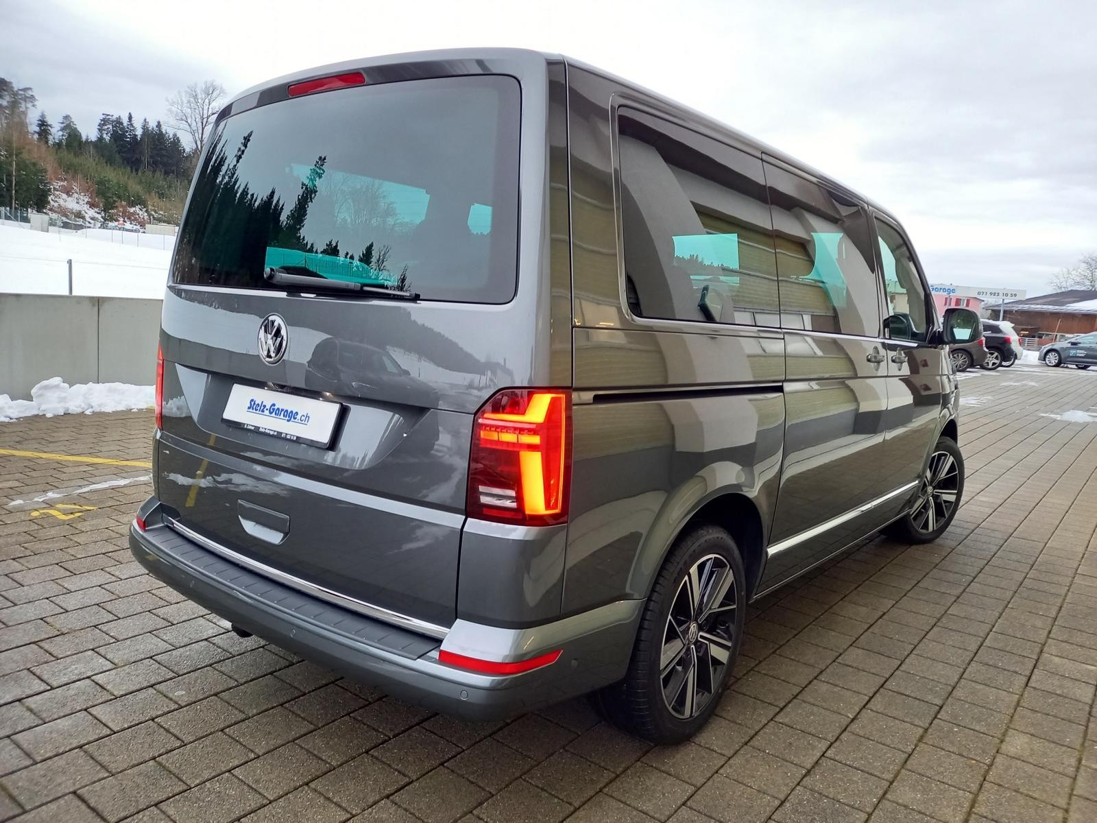 VW T6.1 Multivan 2.0 Bi-TDI Highline 4Motion DSG-image-1
