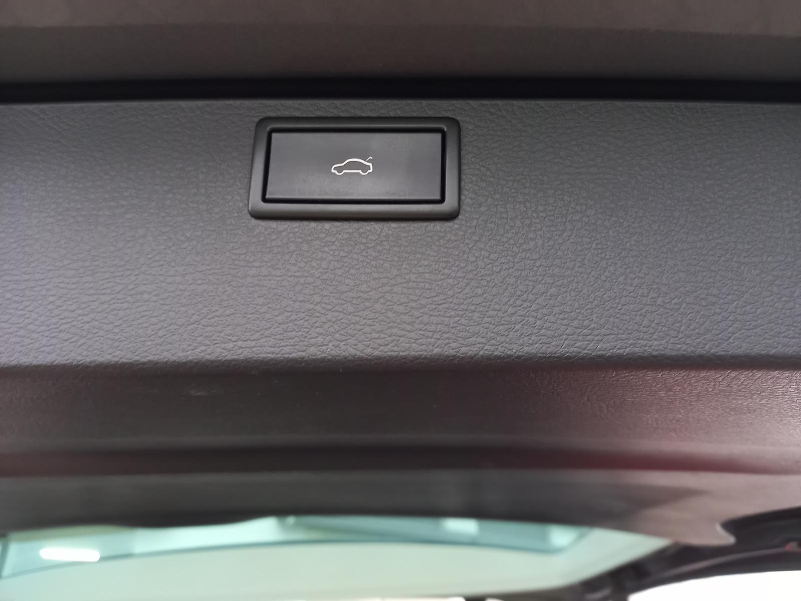 VW T6.1 Multivan 2.0 Bi-TDI Highline 4Motion DSG-image-15