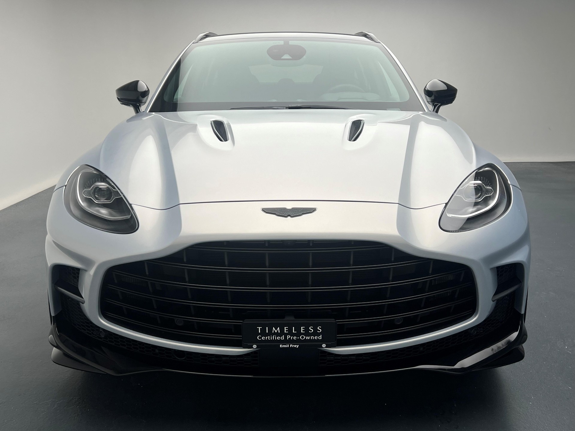 ASTON MARTIN DBX 707 4.0 V8 Bi-Turbo-image-23