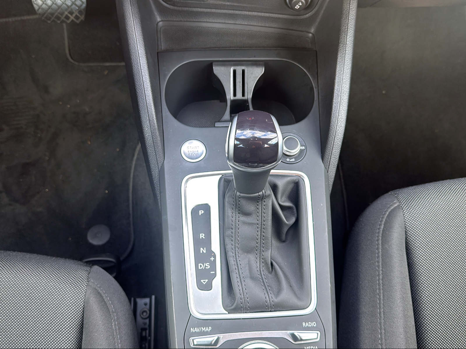 AUDI Q2 35 TDI quattro S-tronic-image-14