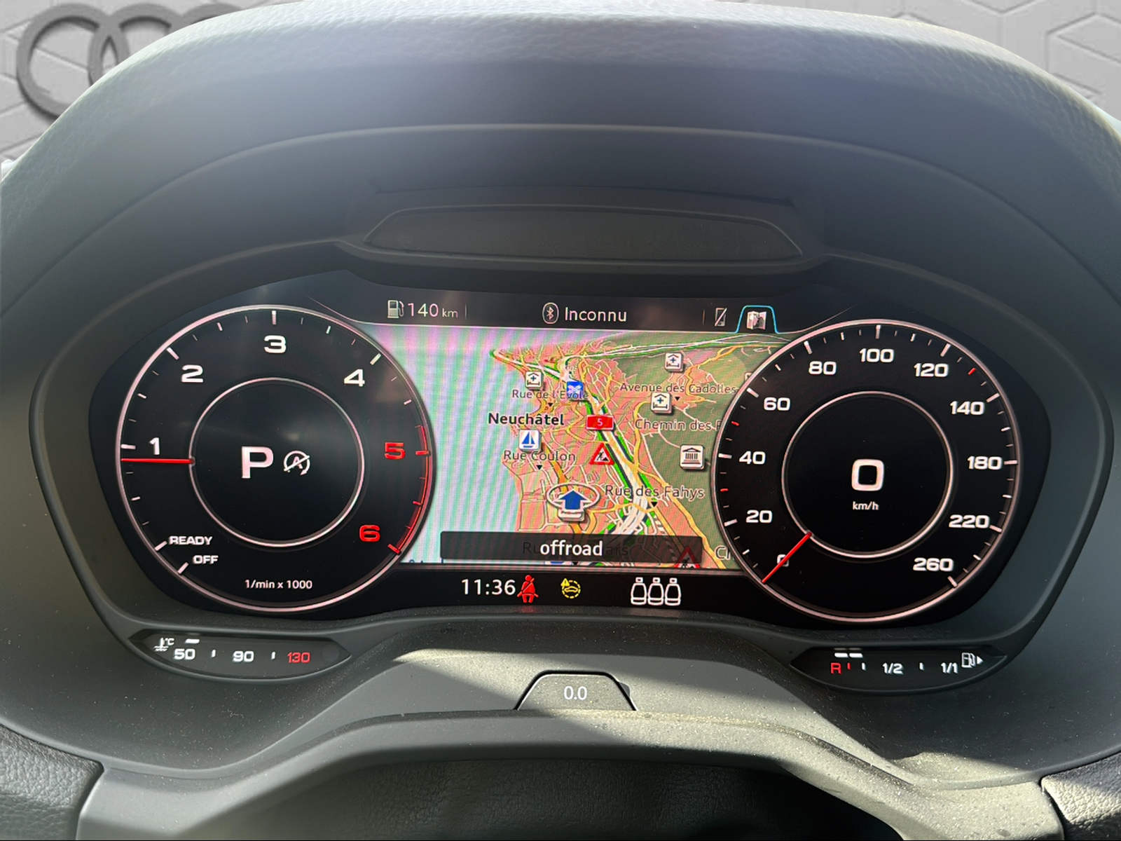 AUDI Q2 35 TDI quattro S-tronic-image-19