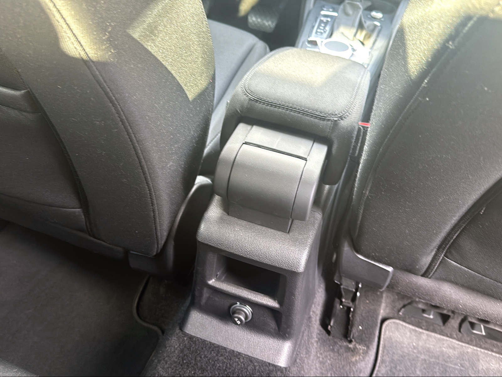 AUDI Q2 35 TDI quattro S-tronic-image-16