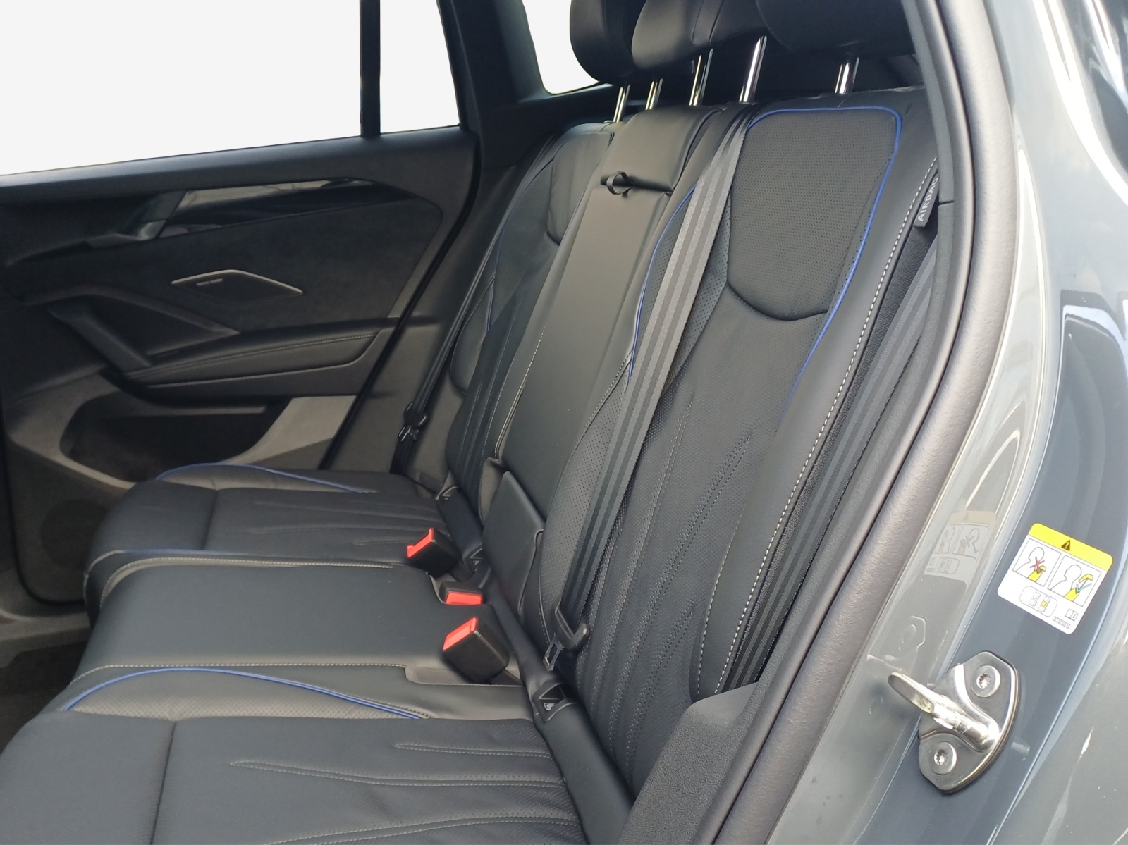 VW Tiguan 2.0 TSI DSG R-Line 4Motion-image-11