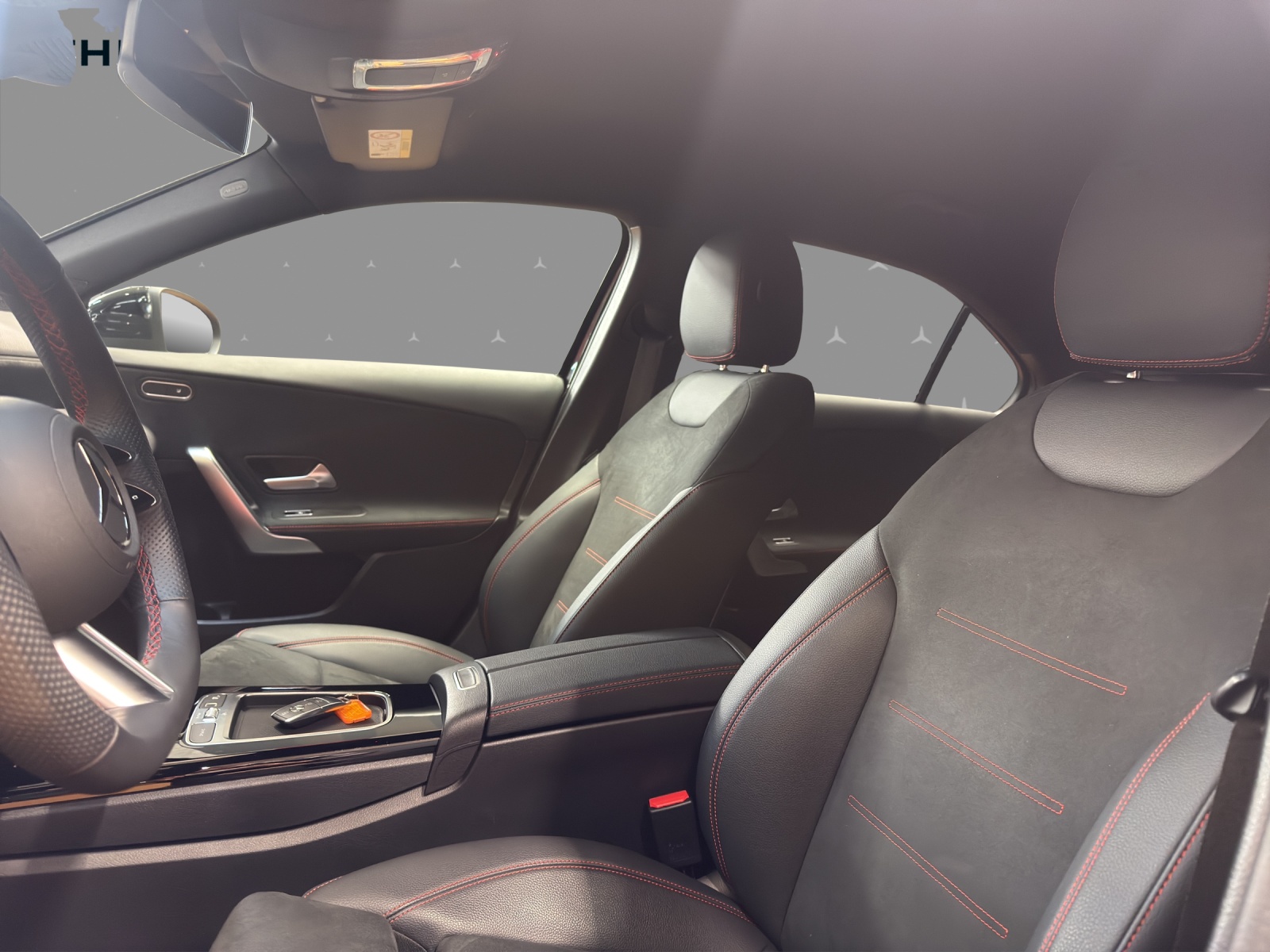 MERCEDES-BENZ A 180 - AMG / Rückfahrkamera / Volldigitales Display / Sitzkomfort-Paket-image-10