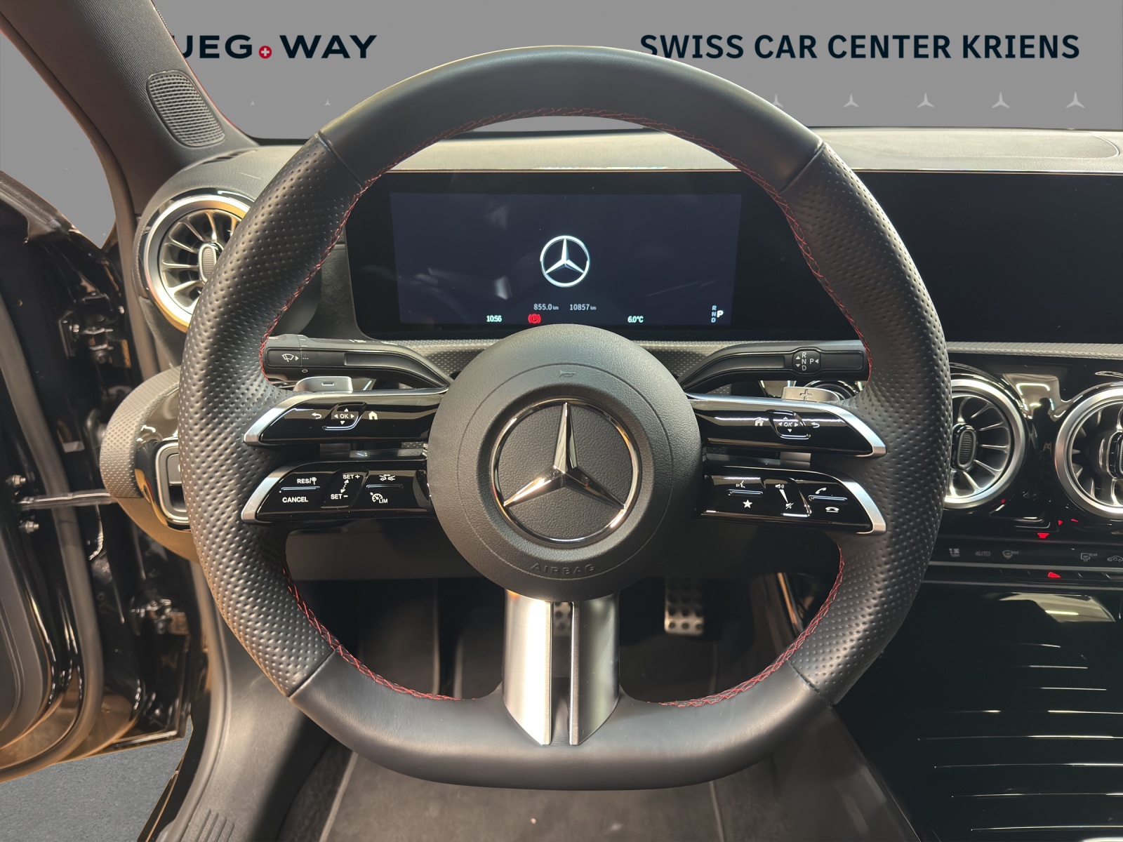 MERCEDES-BENZ A 180 - AMG / Rückfahrkamera / Volldigitales Display / Sitzkomfort-Paket-image-11