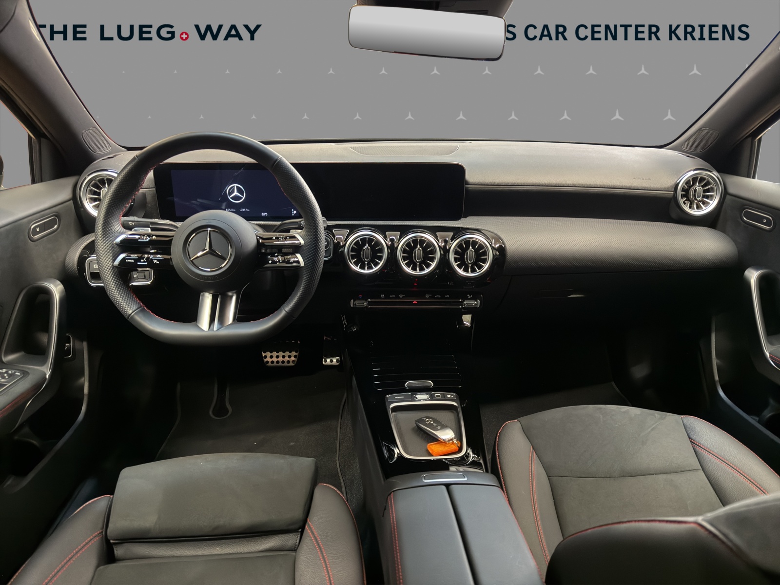 MERCEDES-BENZ A 180 - AMG / Rückfahrkamera / Volldigitales Display / Sitzkomfort-Paket-image-12