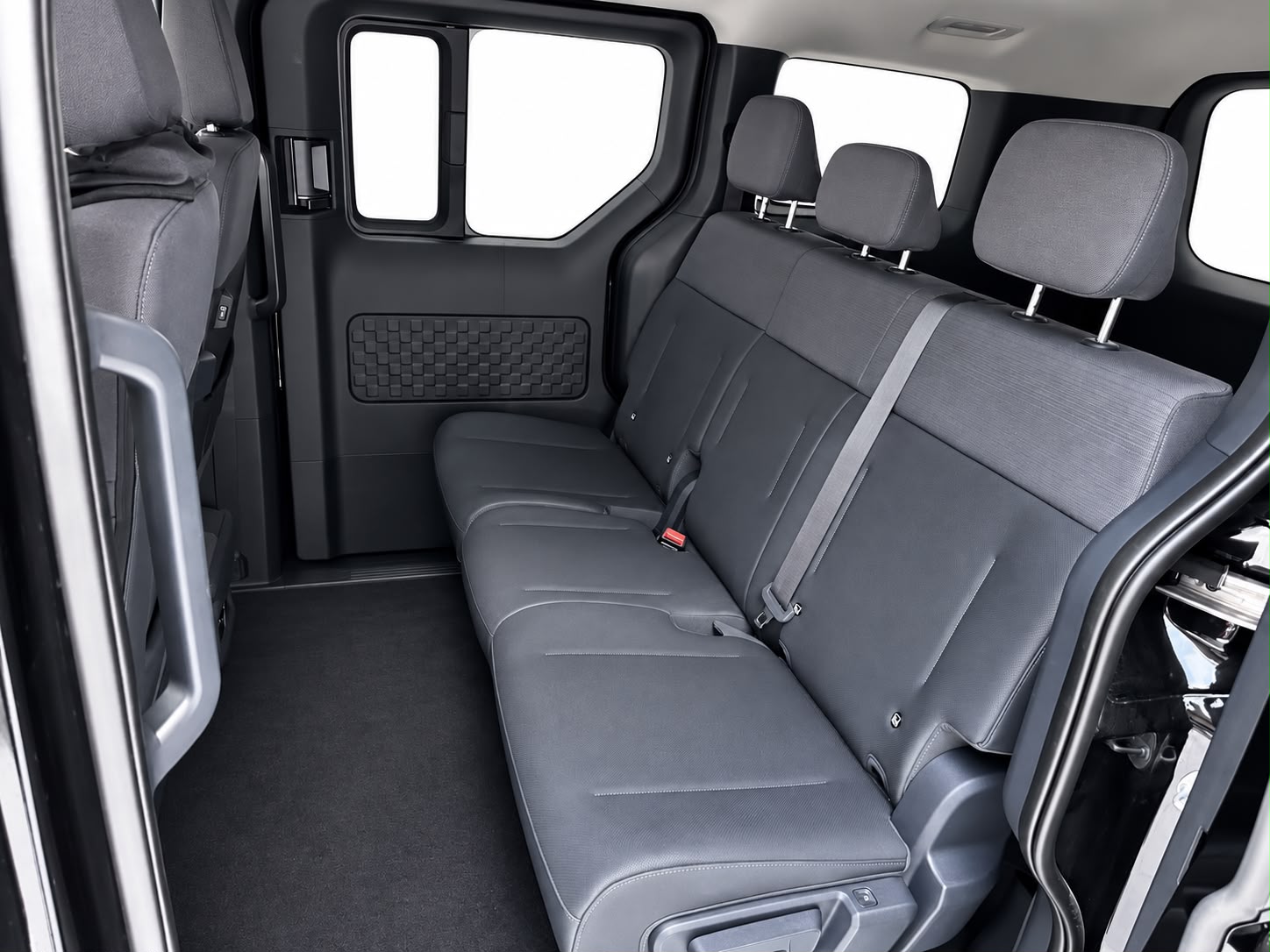 KIA PV5 Passenger 71.2 kWh Elite-image-12