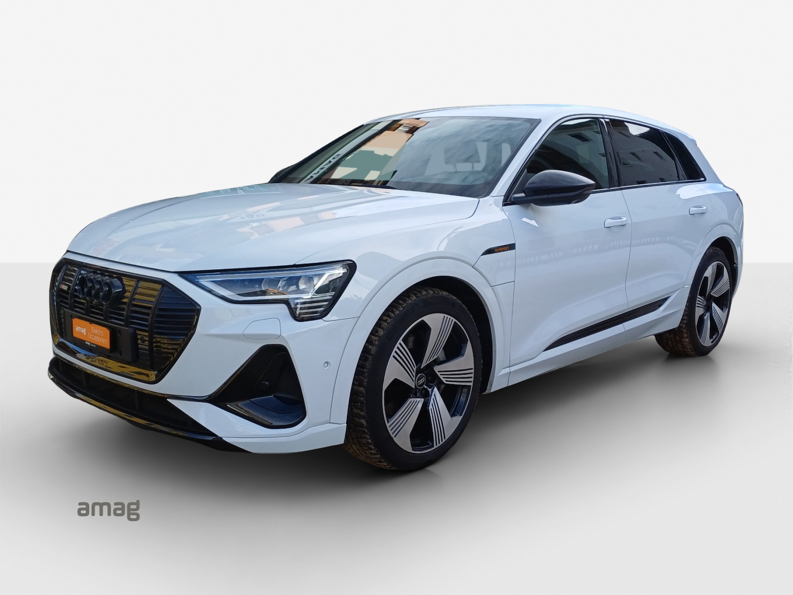 AUDI e-tron 55 S Line Black Edition quattro-image-0