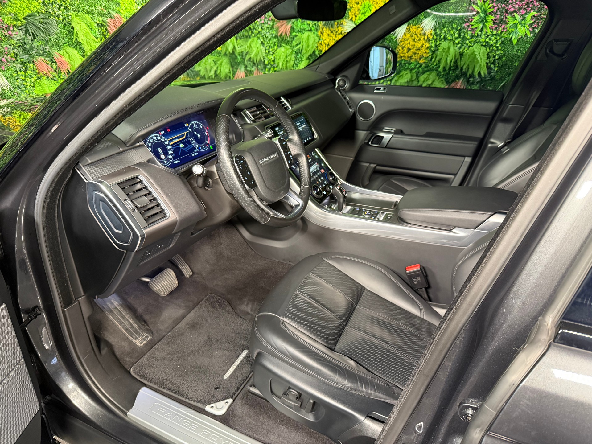 LAND ROVER Range Rover Sport 3.0 SDV6 HSE Dynamic Automatic-image-10