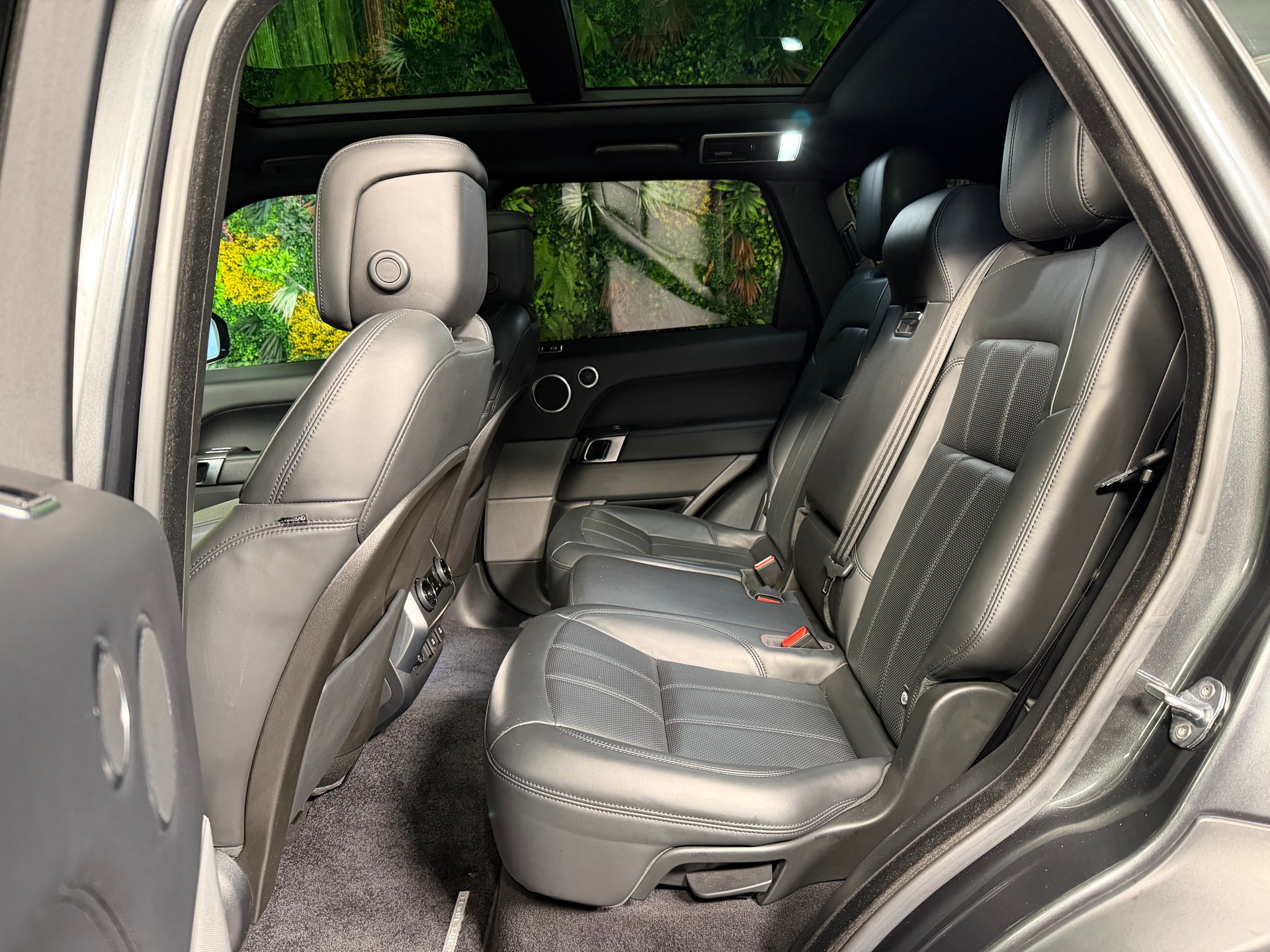 LAND ROVER Range Rover Sport 3.0 SDV6 HSE Dynamic Automatic-image-14